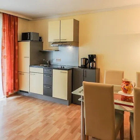 בית הארחה Waldpension Schiefling Am 3*