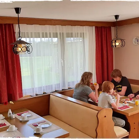 Gasthuis Waldpension Schiefling Am