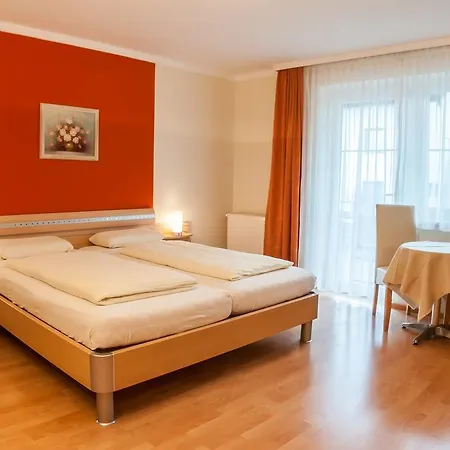 Waldpension Schiefling Am 3* 施弗灵希