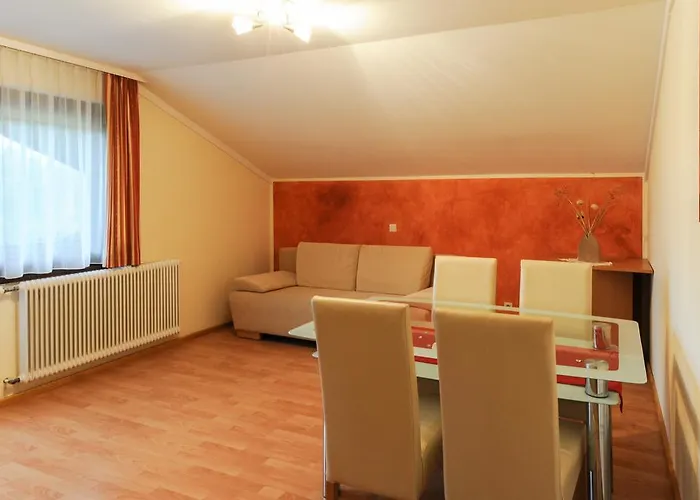 Waldpension Schiefling Am 3* 쉬플링암씨